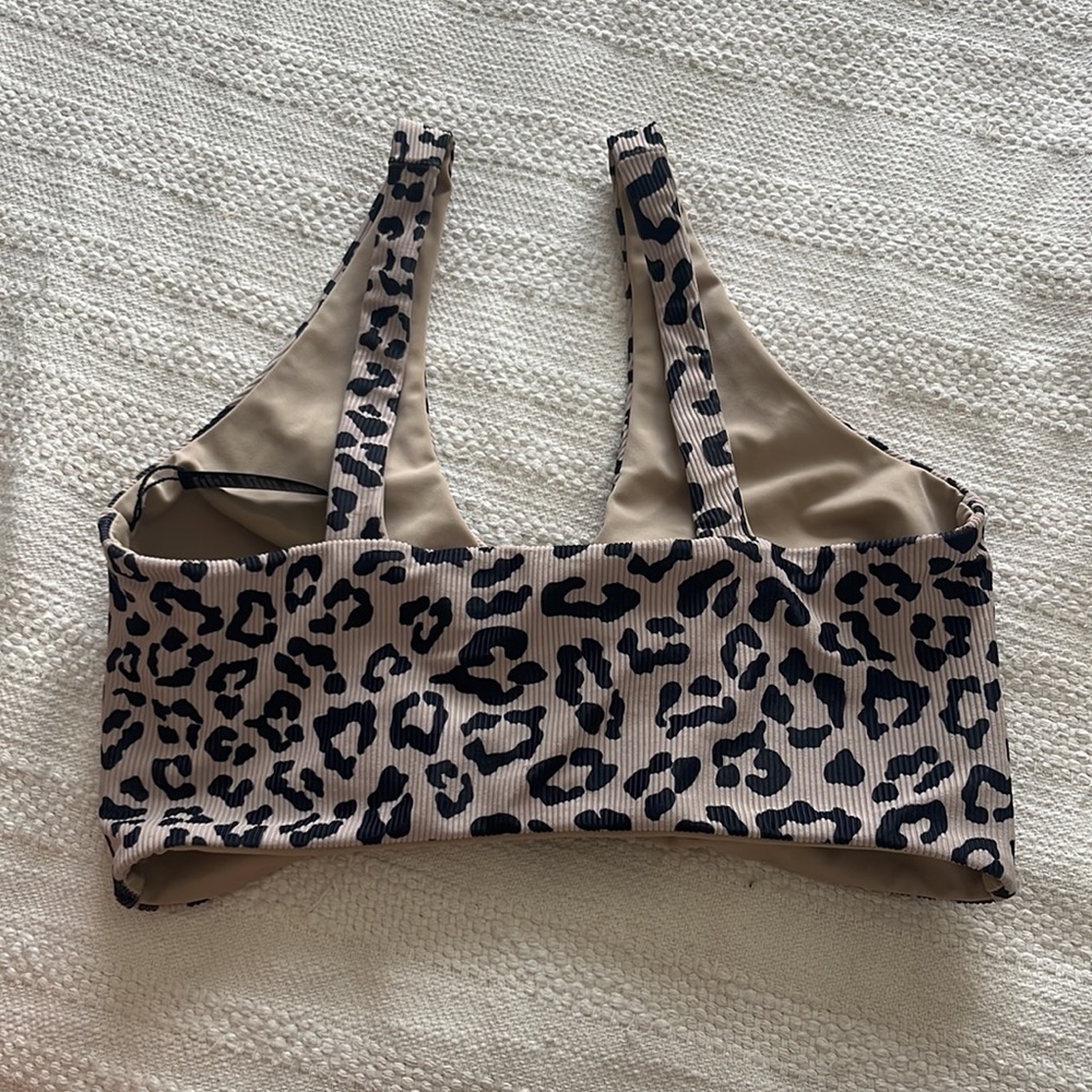 Beach Riot Leopard Print Crop Top - Picture 3 of 3